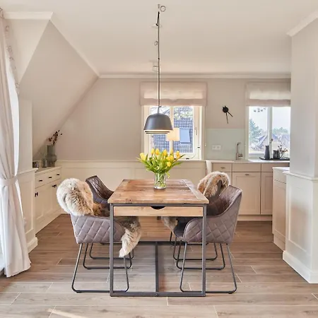 Lykke 4 Og Apartment